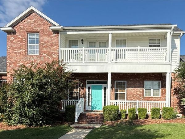 422 Jtl Parkway, Springdale, AR 72762