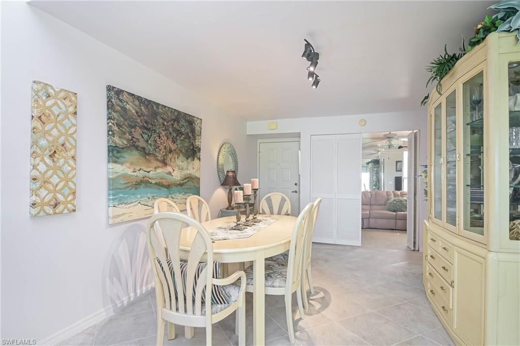 5845 Trailwinds Dr, Unit 531, Fort Myers, FL 33907 Photo