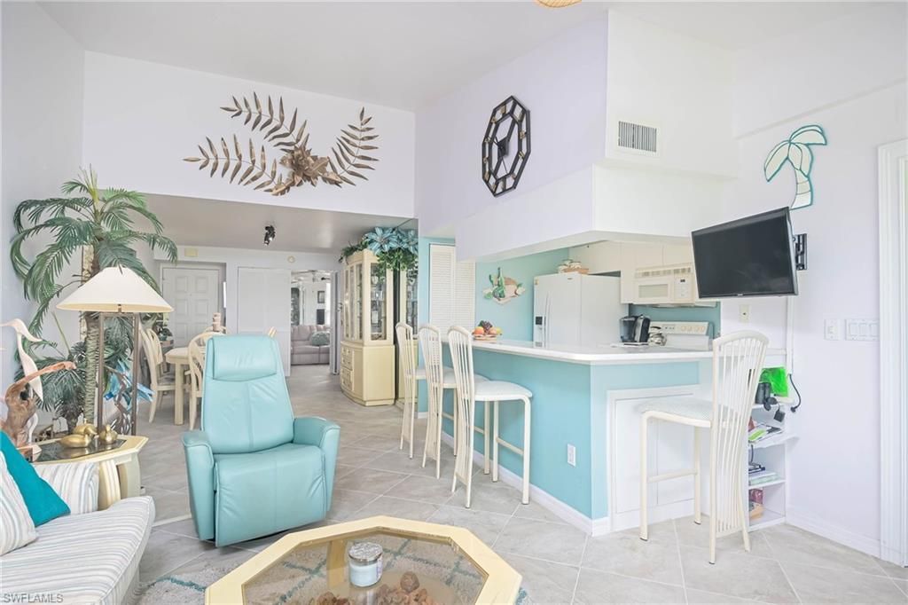 5845 Trailwinds Dr, Unit 531, Fort Myers, FL 33907 Photo