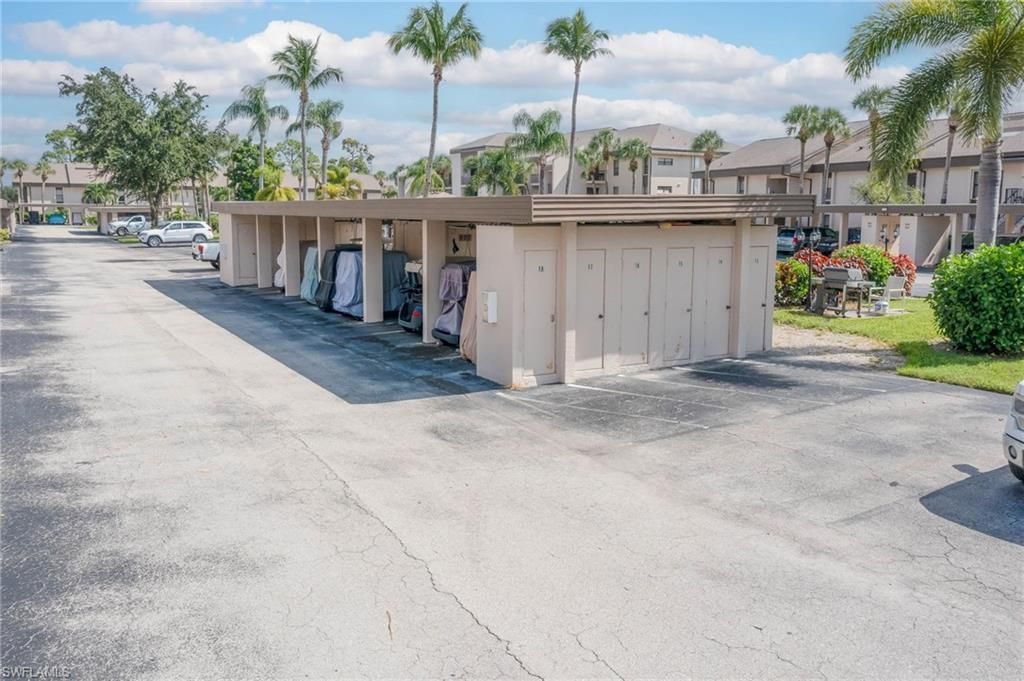 5845 Trailwinds Dr, Unit 531, Fort Myers, FL 33907 Photo