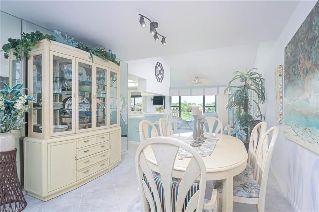 5845 Trailwinds Dr, Unit 531, Fort Myers, FL 33907 Photo
