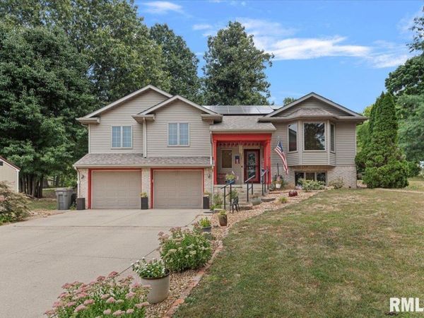 18 LAKE SHORE Drive, Pana, IL 62557