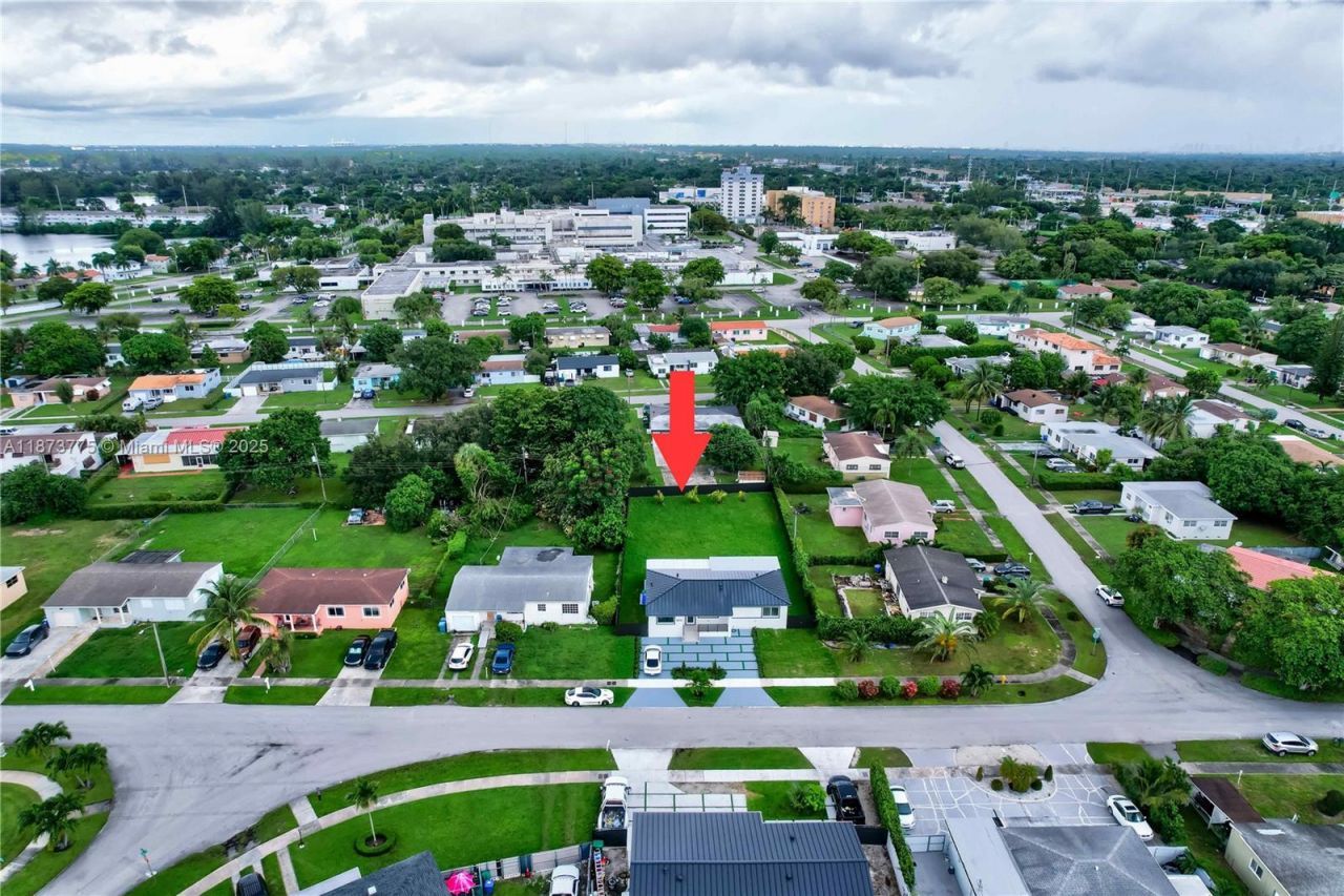 1011 NW 89th St, Miami, FL 33150 Photo