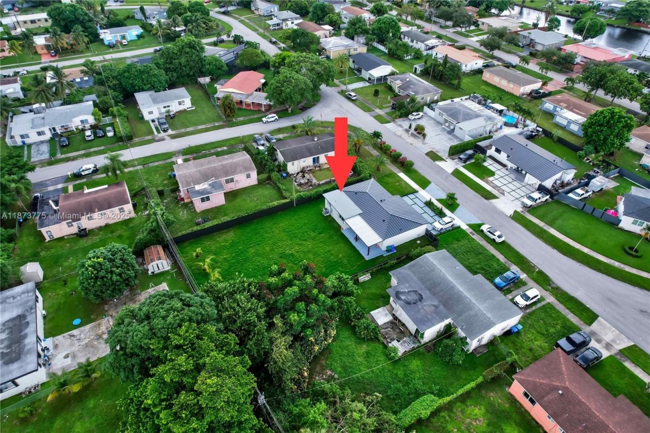 1011 NW 89th St, Miami, FL 33150 Photo