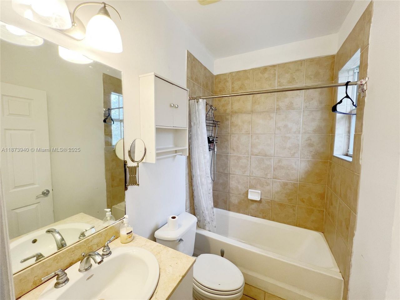 2540 SW 14th Ave, Unit 203, Fort Lauderdale, FL 33315 Photo