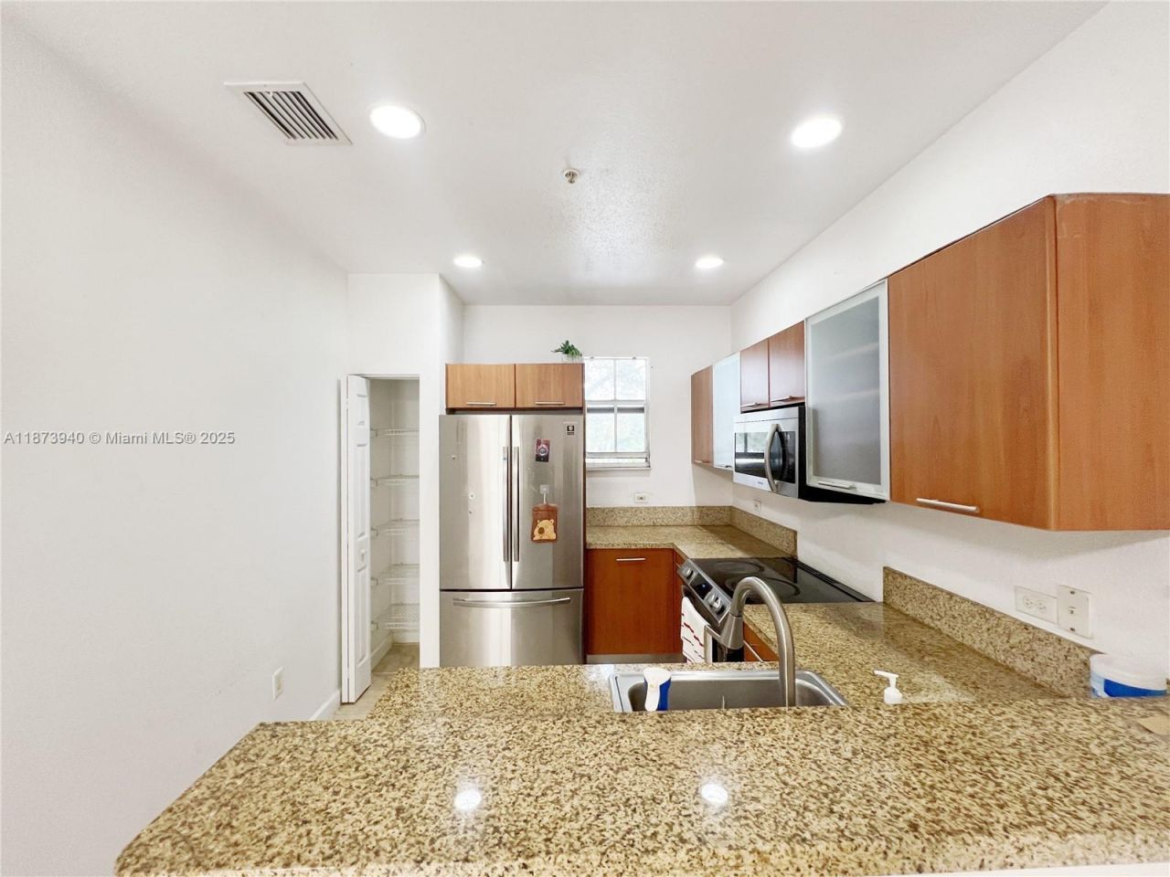2540 SW 14th Ave, Unit 203, Fort Lauderdale, FL 33315 Photo