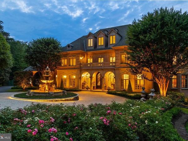 9112/9120 MINE RUN DRIVE, GREAT FALLS, VA 22066