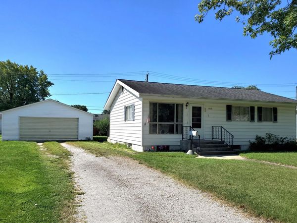 805 W Washington Street, Rensselaer, IN 47978