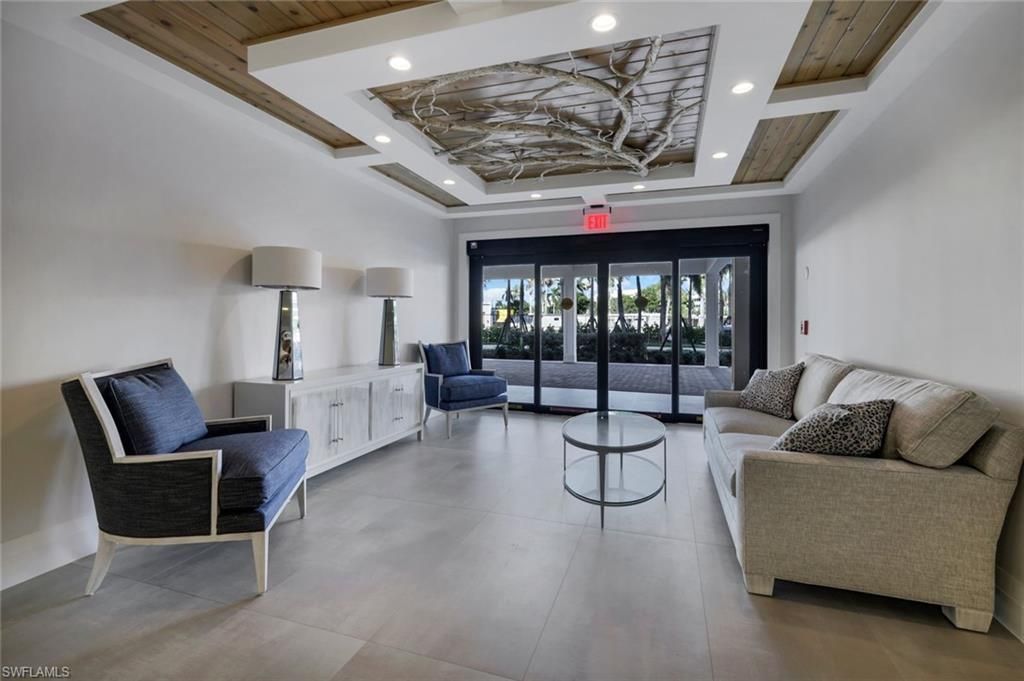 3401 Gulf Shore Blvd N, Unit 303, Naples, FL 34103 Photo