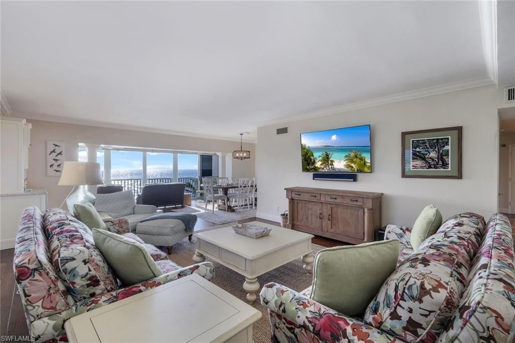 3401 Gulf Shore Blvd N, Unit 303, Naples, FL 34103 Photo