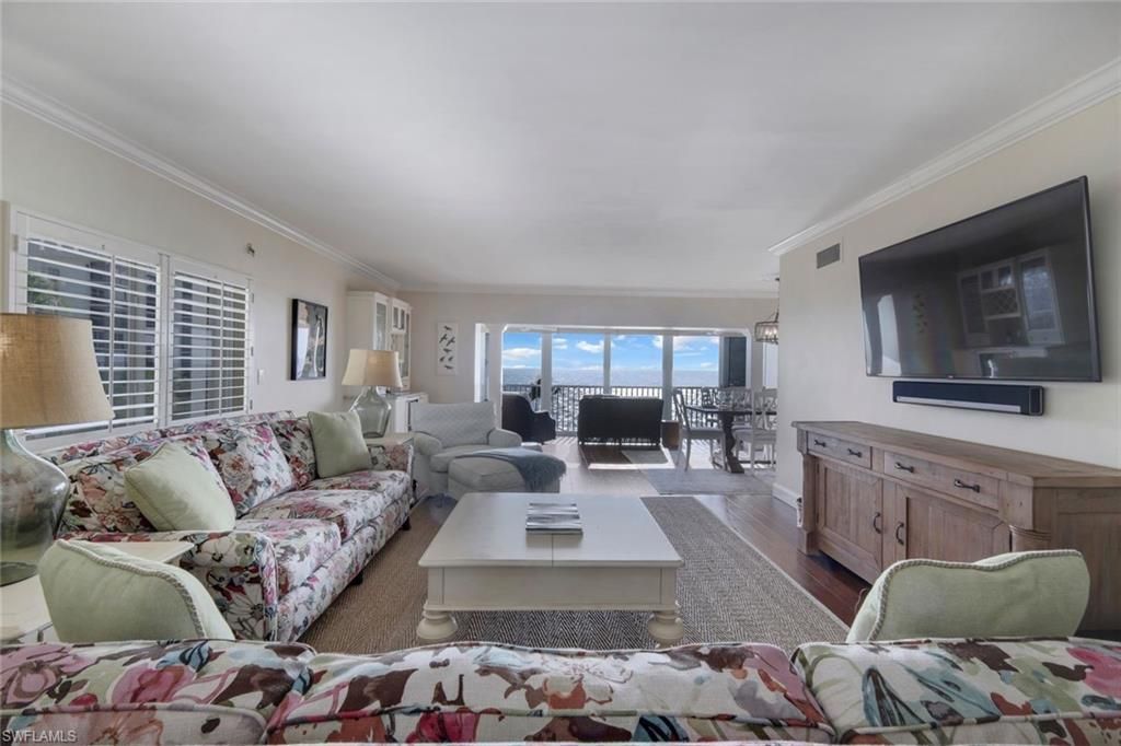 3401 Gulf Shore Blvd N, Unit 303, Naples, FL 34103 Photo
