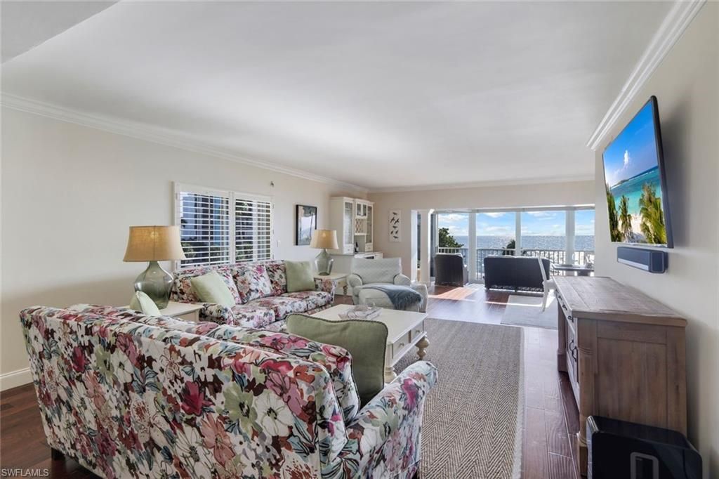 3401 Gulf Shore Blvd N, Unit 303, Naples, FL 34103 Photo