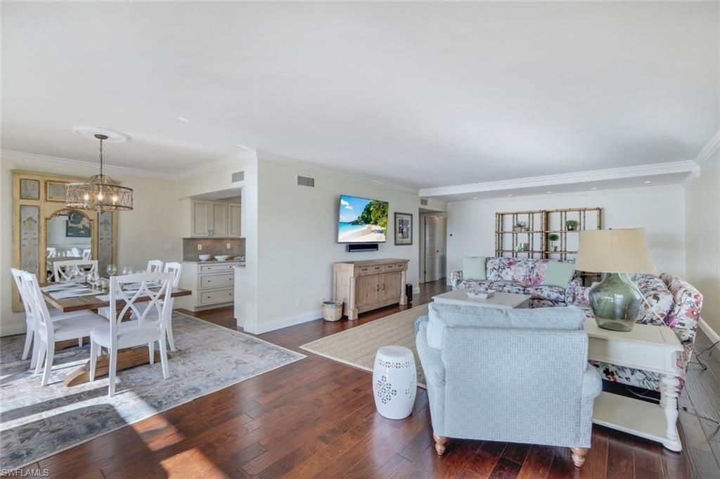 3401 Gulf Shore Blvd N, Unit 303, Naples, FL 34103 Photo