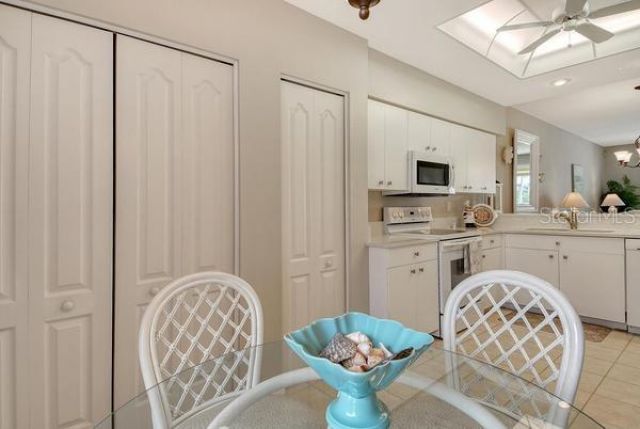 9641 Castle Point Drive, Unit 1215, Sarasota, FL 34238 Photo