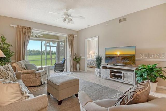 9641 Castle Point Drive, Unit 1215, Sarasota, FL 34238 Photo
