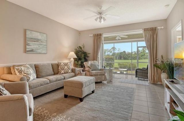 9641 Castle Point Drive, Unit 1215, Sarasota, FL 34238 Photo