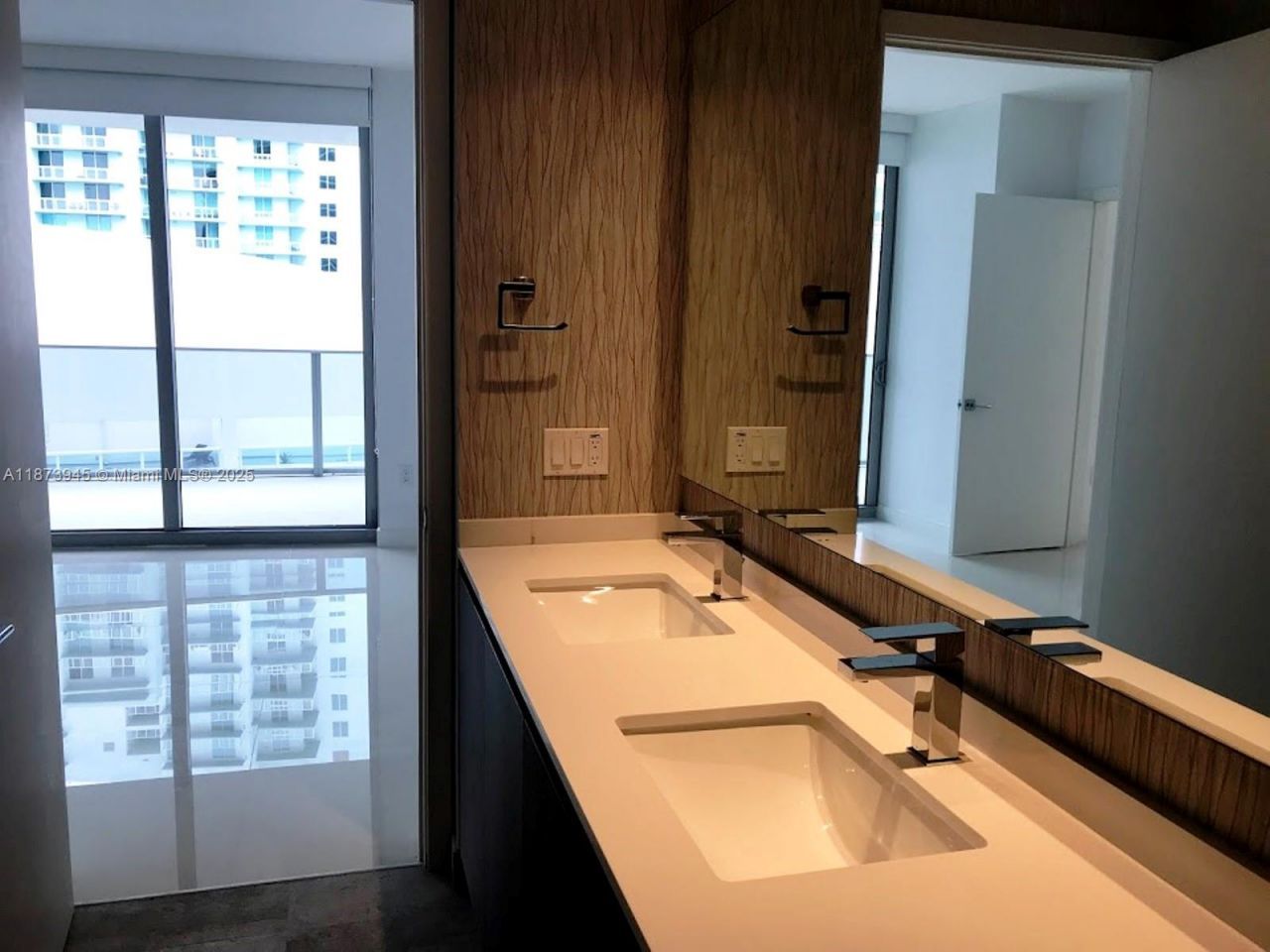 488 NE 18, Unit 3609, Miami, FL 33132 Photo