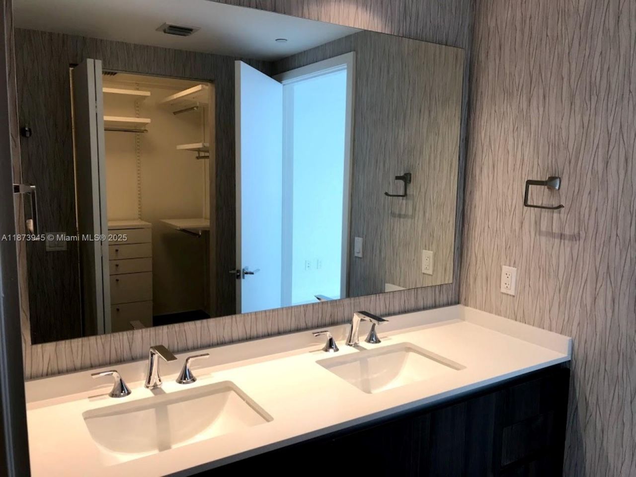 488 NE 18, Unit 3609, Miami, FL 33132 Photo