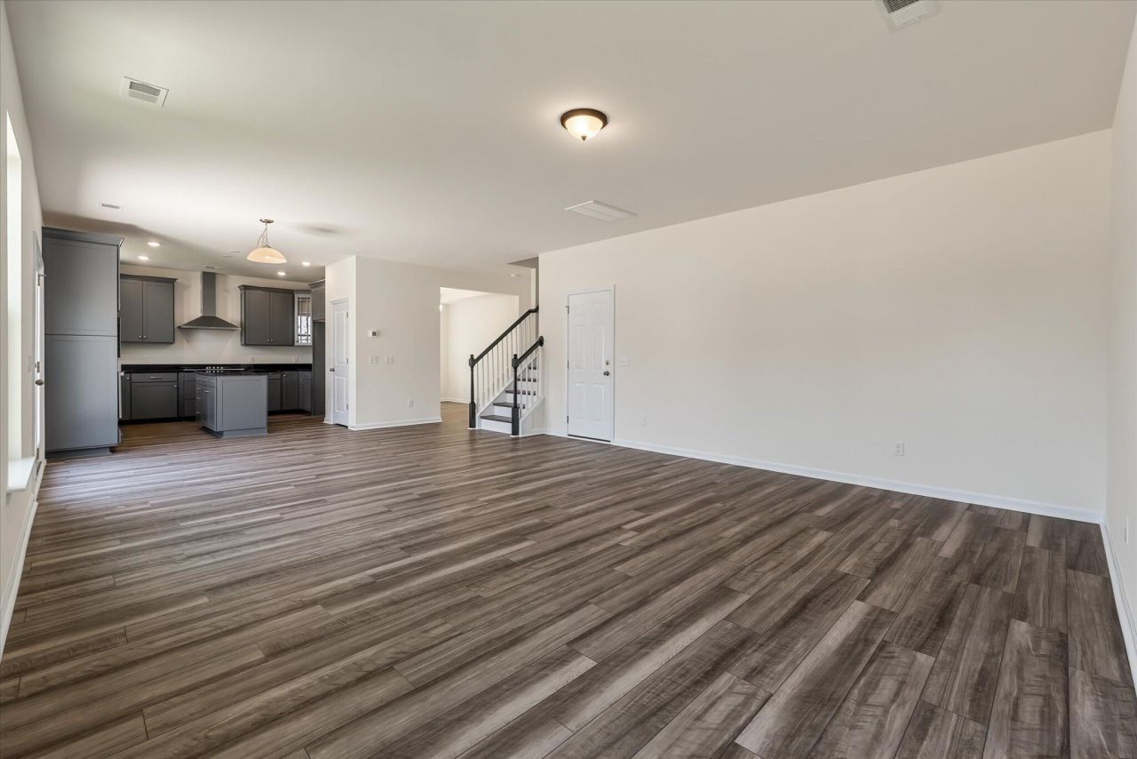 109 Shingle Oak Drive Photo 11