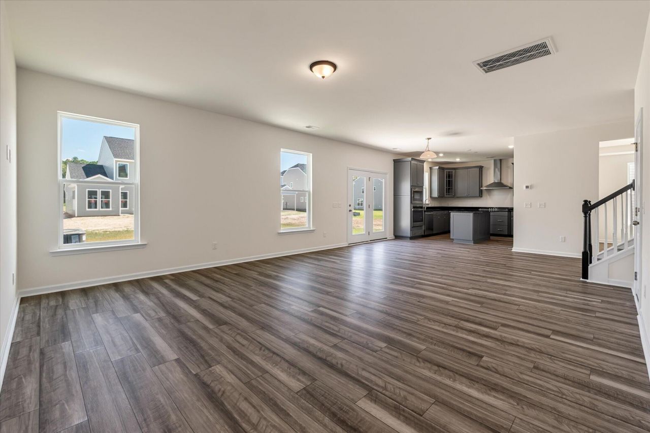 109 Shingle Oak Drive Photo 12