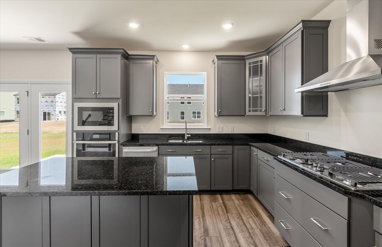 109 Shingle Oak Drive Photo 16