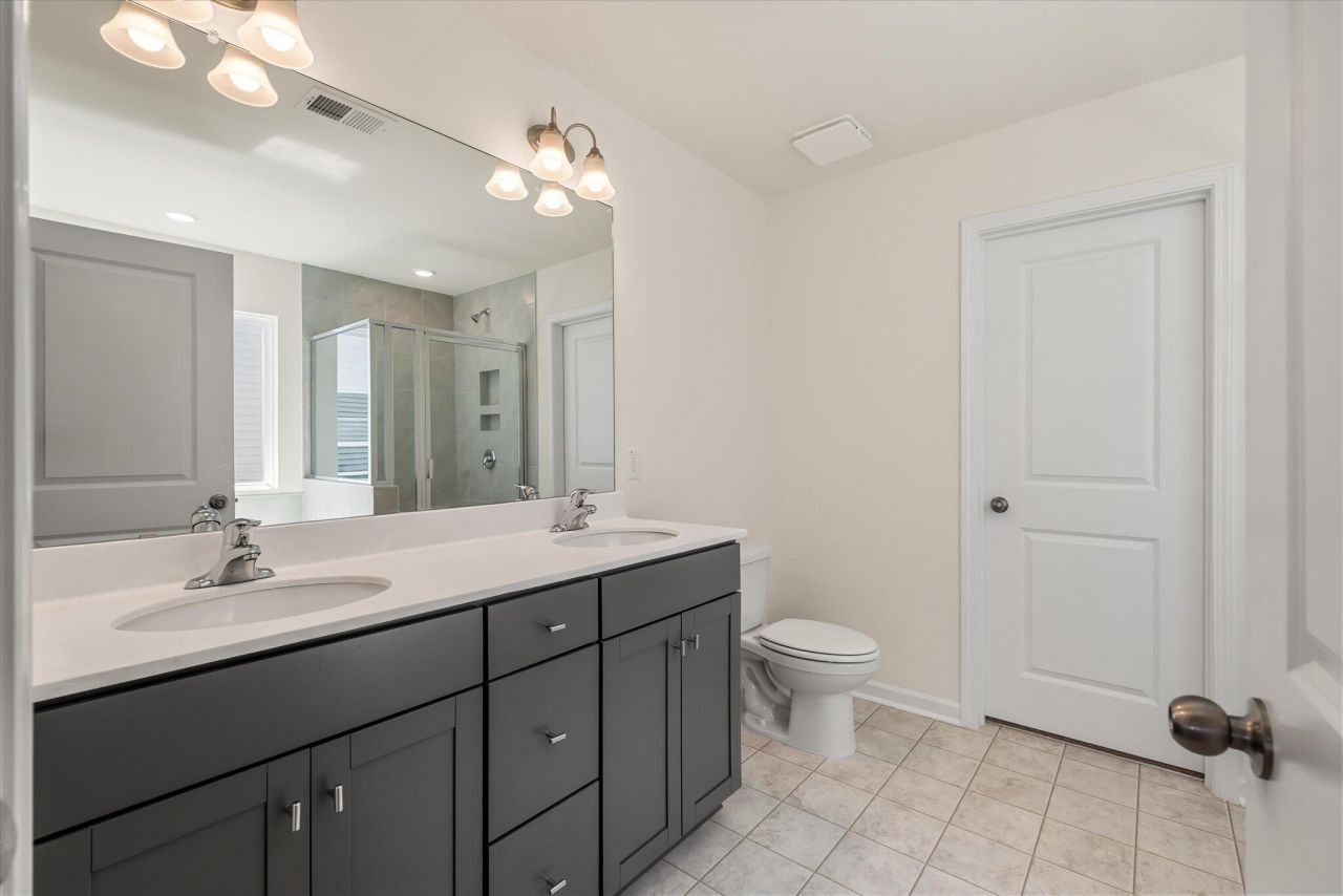 109 Shingle Oak Drive Photo 26