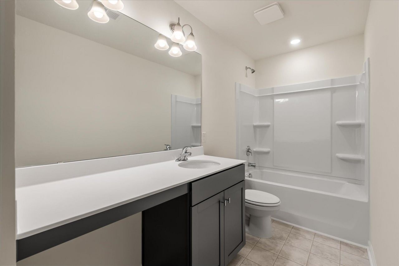 109 Shingle Oak Drive Photo 31