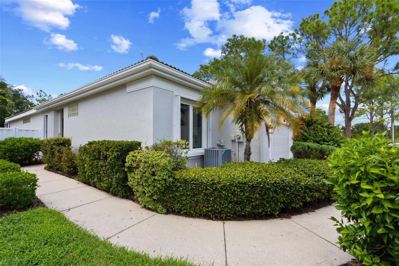 8628 54th Avenue Circle E, Bradenton, FL 34211 Photo