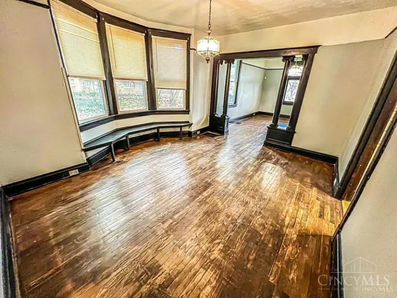 2568 Trevor Place, Cincinnati, OH 45225 Photo 4
