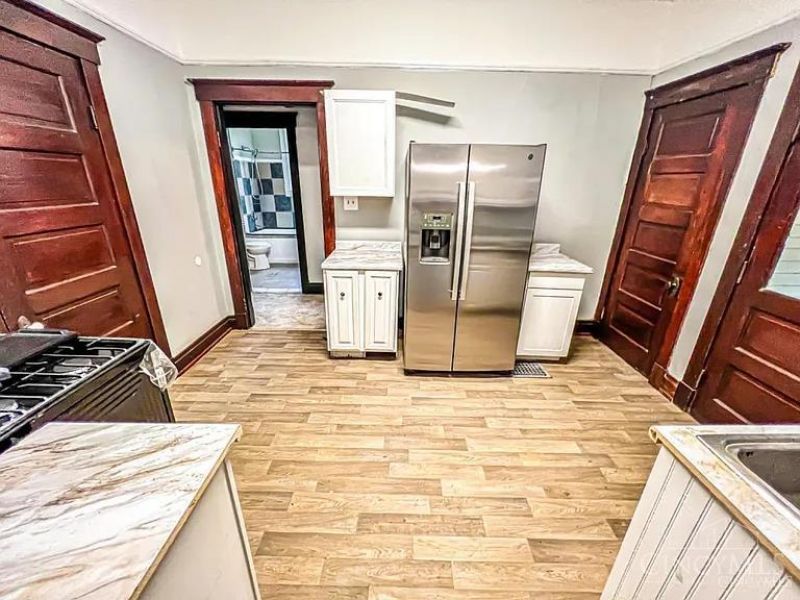 2568 Trevor Place, Cincinnati, OH 45225 Photo 6