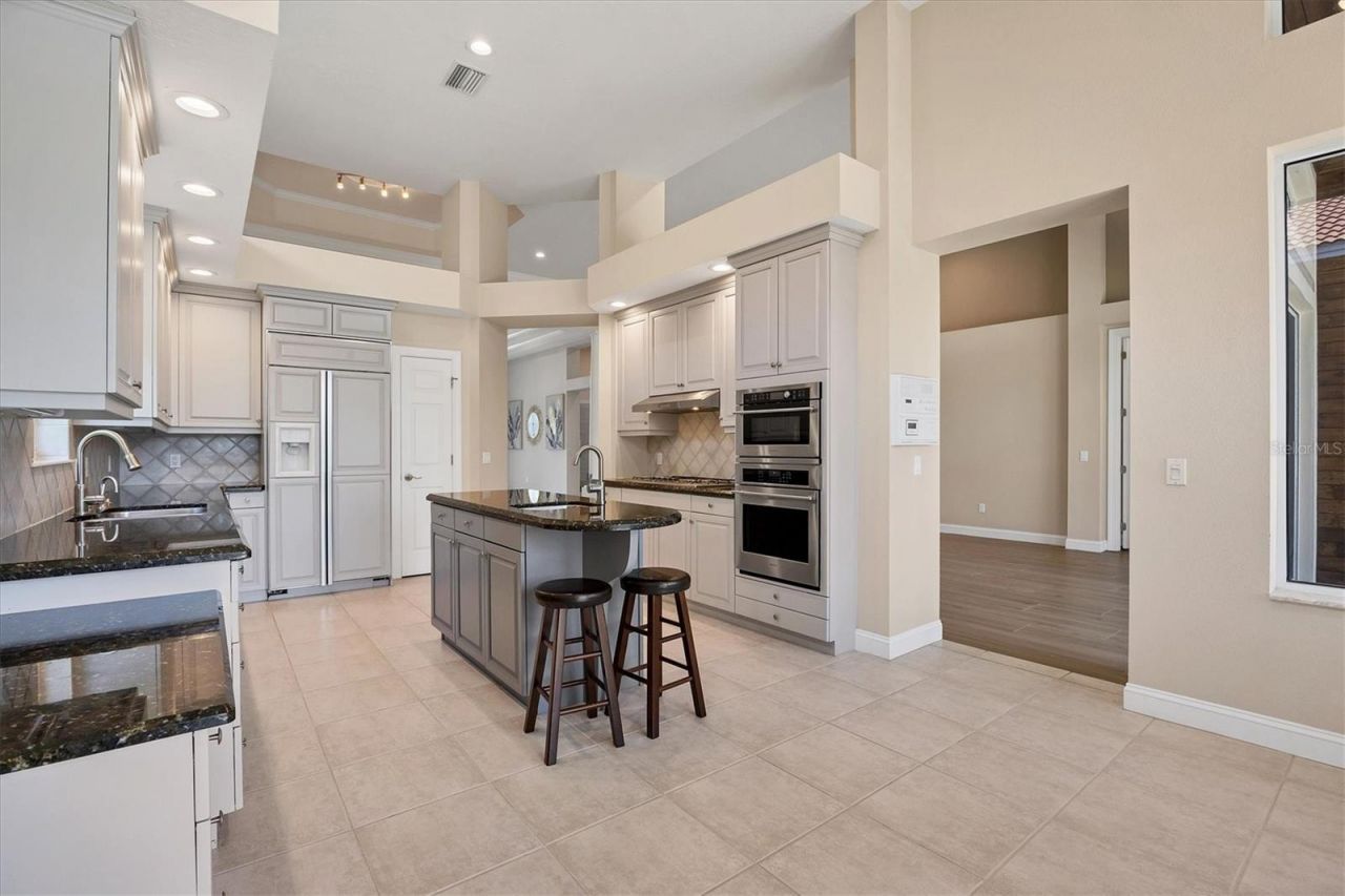 3617 Fair Oaks Place, Longboat Key, FL 34228 Photo