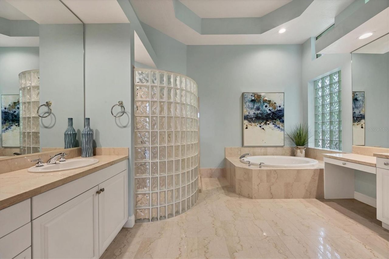 3617 Fair Oaks Place, Longboat Key, FL 34228 Photo