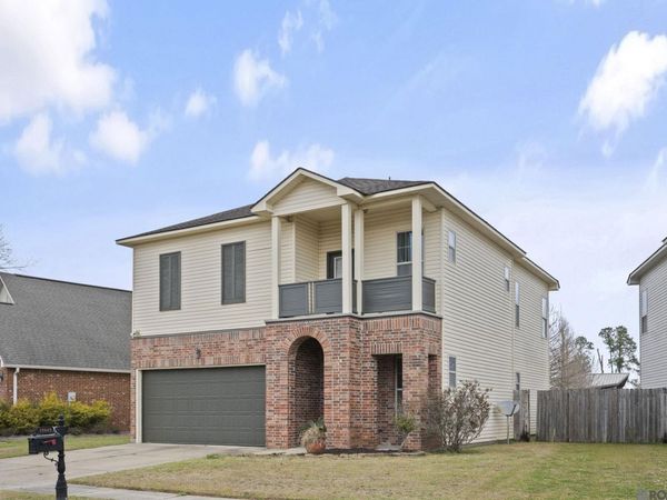 13645 Stone Gate Dr, Baton Rouge, LA 70816