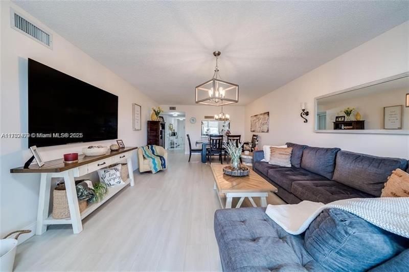 2560 NW 103rd Avenue, Unit 406, Sunrise, FL 33322 Photo