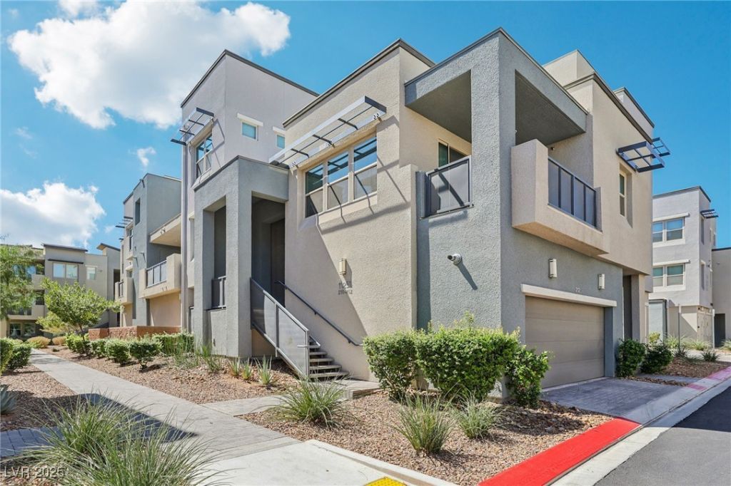 11251 Hidden Peak Avenue, Unit 212, Las Vegas, NV 89135 Main Photo