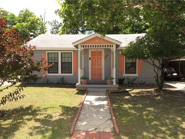 1310 S Pine ST, Georgetown, TX 78626