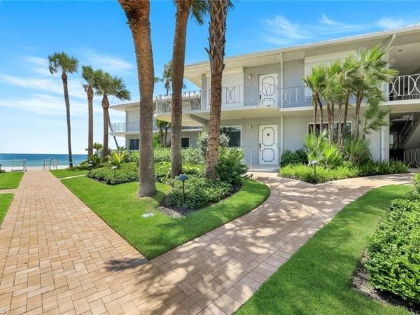 1851 Gulf Shore Blvd. N., Unit 15, NAPLES, FL 34102