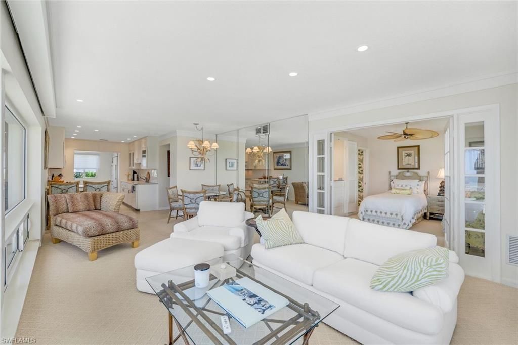 1851 Gulf Shore Blvd. N., Unit 15, Naples, FL 34102 Photo