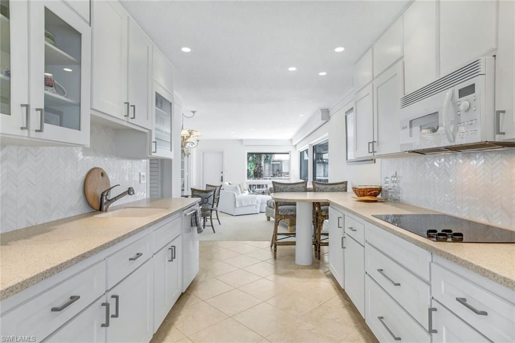 1851 Gulf Shore Blvd. N., Unit 15, Naples, FL 34102 Photo