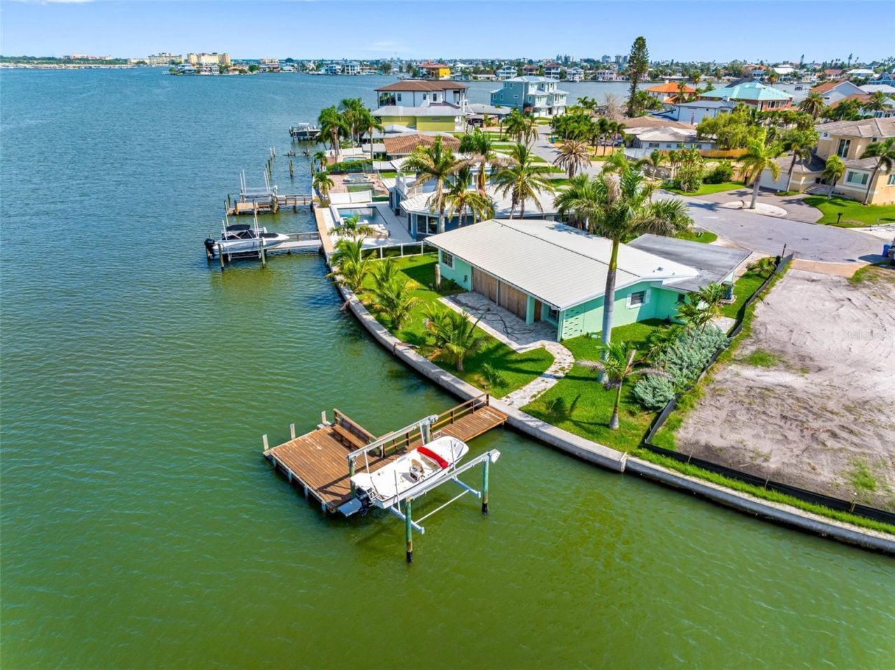 493 Bath Club Boulevard N, North Redington Beach, FL 33708 Photo