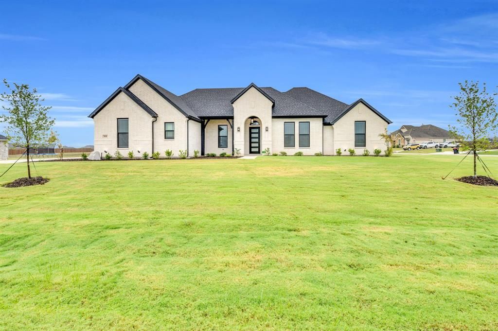 1610 Blackfoot Parkway, Waxahachie, TX 75165 Main Photo