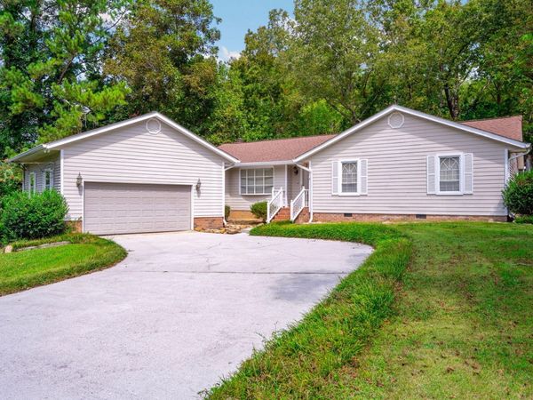 5900 Hickory Hill Drive, Chattanooga, TN 37416
