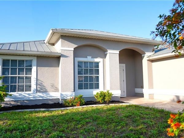 930 SW 37th TER, CAPE CORAL, FL 33914