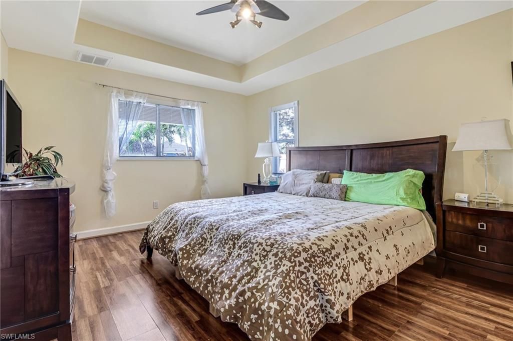 930 SW 37th Ter, Cape Coral, FL 33914 Photo