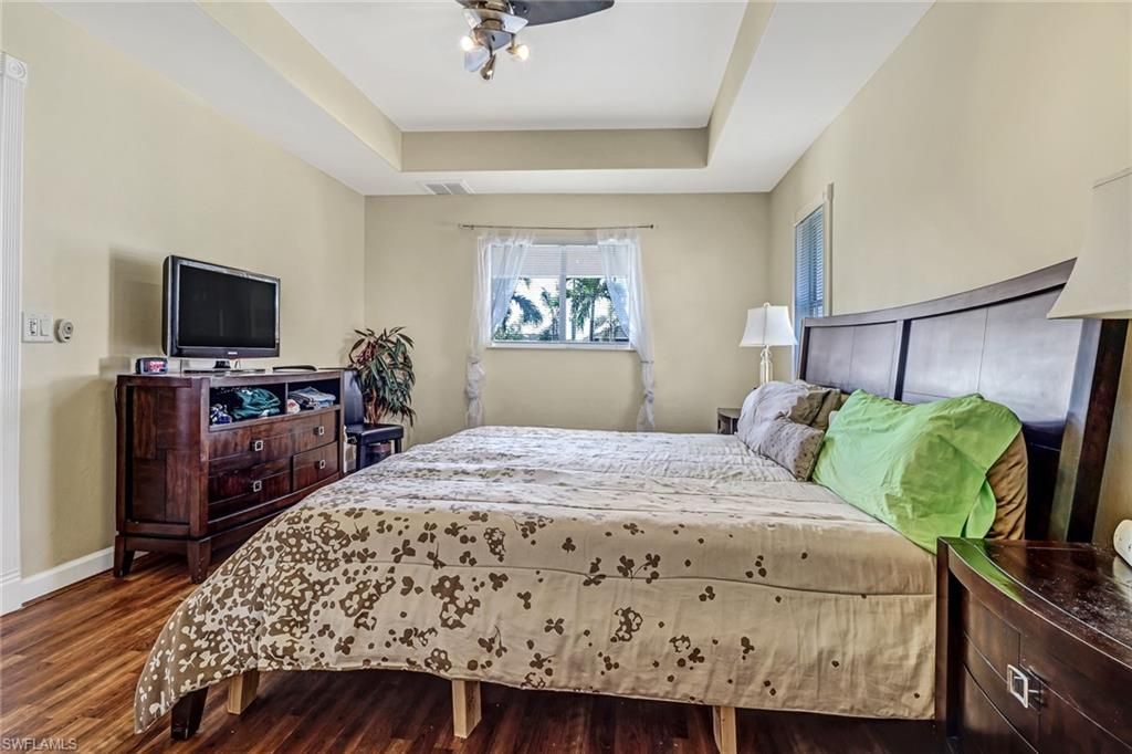 930 SW 37th Ter, Cape Coral, FL 33914 Photo