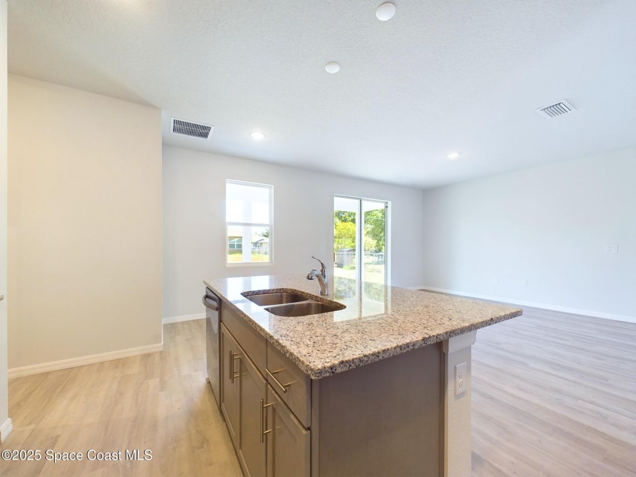 692 Mistletoe Street Sw, Palm Bay, FL 32908 Photo