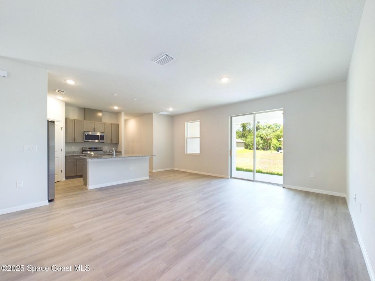 692 Mistletoe Street Sw, Palm Bay, FL 32908 Photo