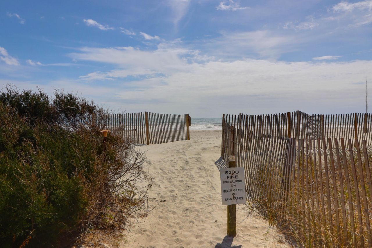 716 E Arctic Avenue Photo 4