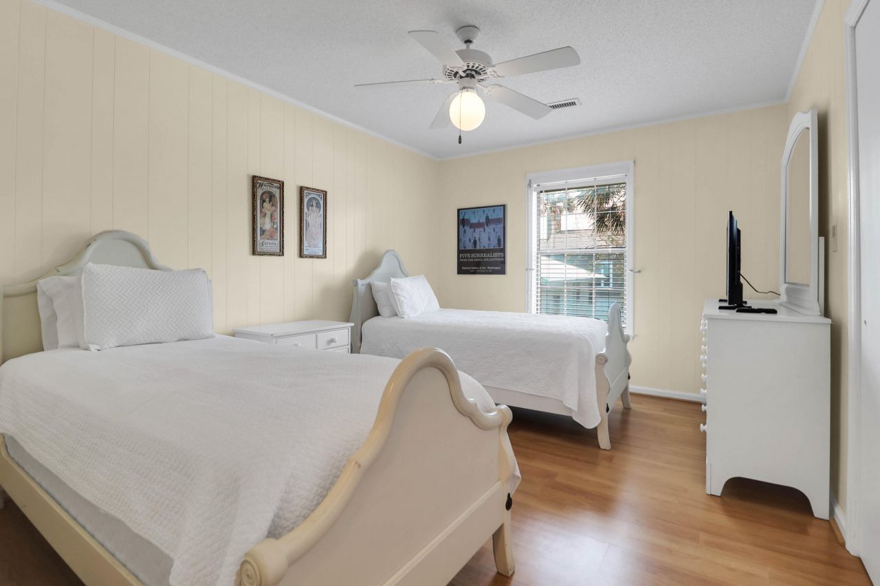 716 E Arctic Avenue Photo 42