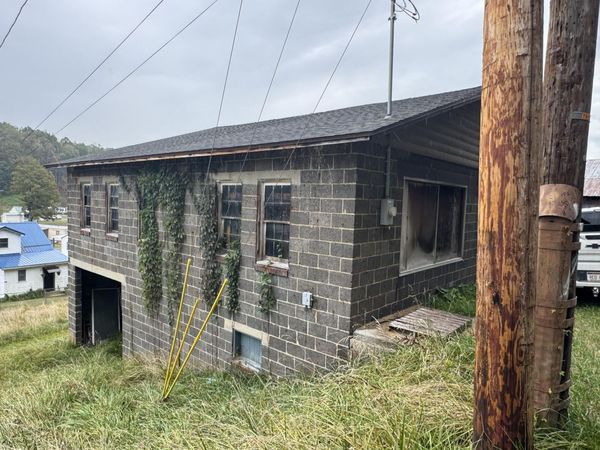 249 Cherry Hill Rd, Philippi, WV 26416